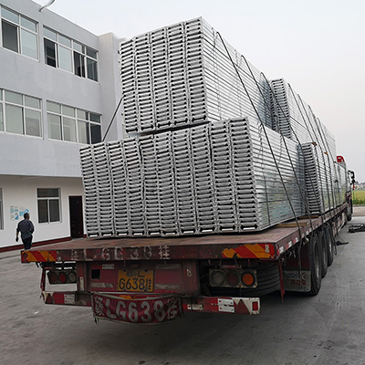 1715757136126259.jpg 廣東陽江核電工地發(fā)貨車.jpg